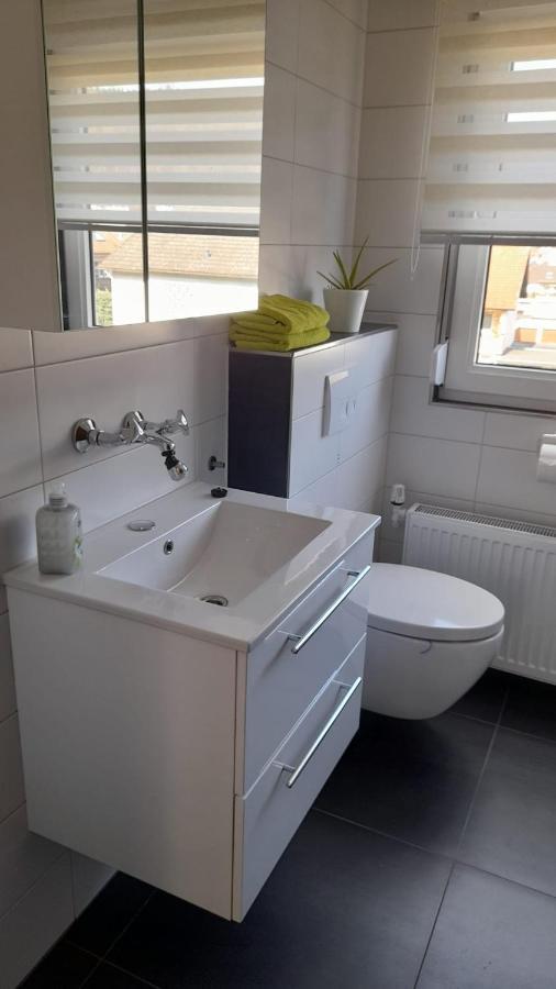 Großheubach Ferienwohnung Am Brunnen מראה חיצוני תמונה